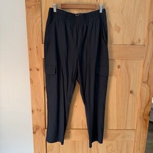 Old Navy High-Waisted SleekTech Cargo Ankle Pants